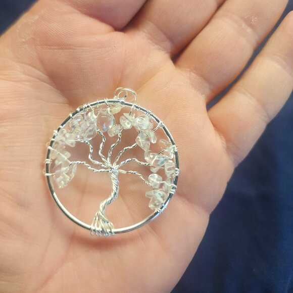 White quartz Tree of Life Pendant 1.5" diameter - silver tone wire and gemstone - Picture 1 of 3